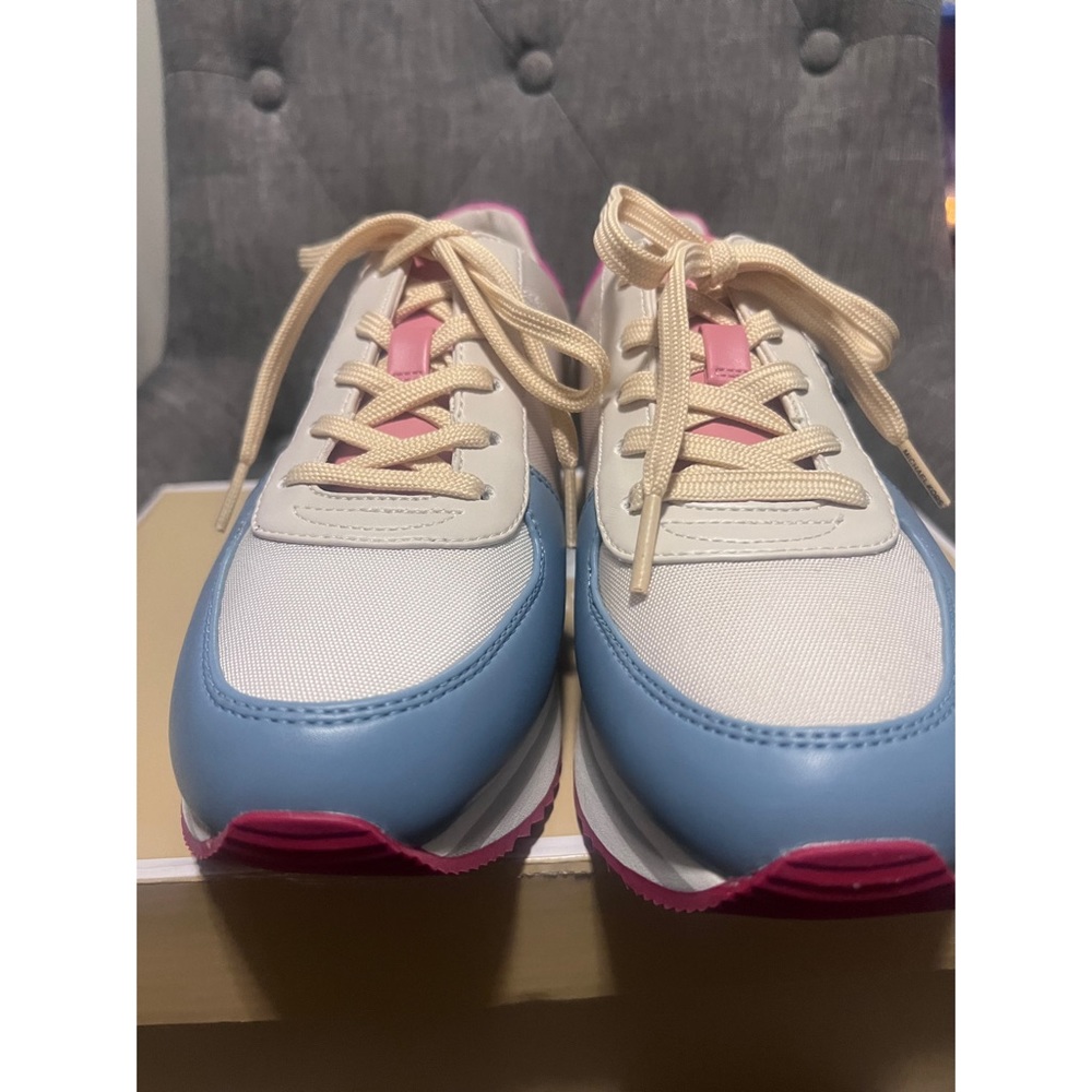 MICHAEL KORS MONIQUE SNEAKERS - Picture 5 of 7